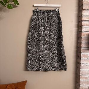 EMMA & GAIA Midi Skirt